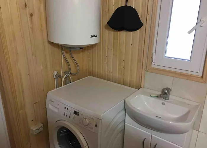 затишок 度假居 *